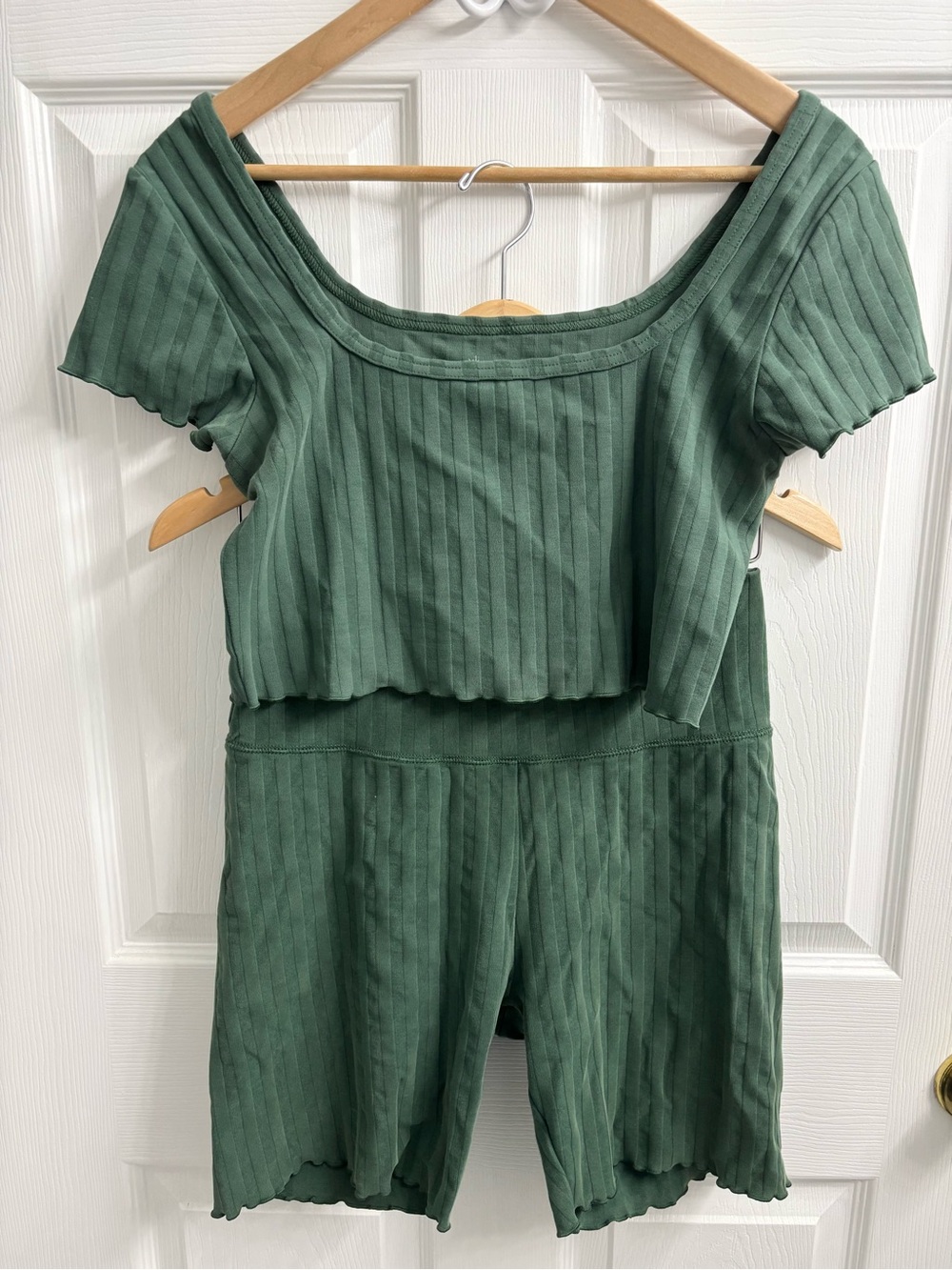 Aerie Lounge Biker Short Set Large Green Ribbed Stripe Textured Crop Top